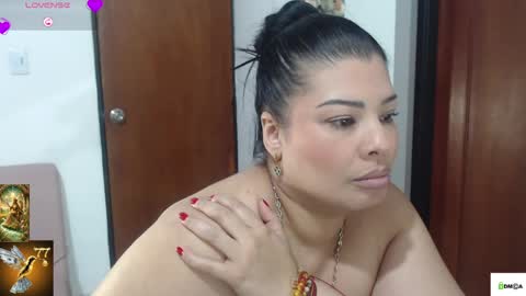 HI IM VENUS SMALL BOOBS  BIG HEART WARM PUSSY online show from May 16, 2026, 12:29 am