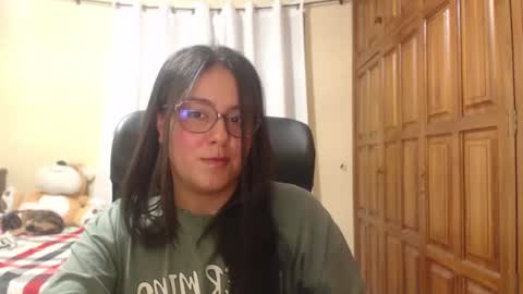 Snapshot of venus_cat_ chatting on July 12, 2026, 1:51 am Venus online show from July 12, 2026, 1:51 am