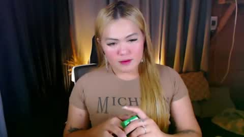 Snapshot of venus_colly chatting on July 14, 2026, 3:18 pm I am Colly Your mystery girl online show from July 14, 2026, 3:18 pm