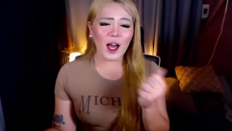Snapshot of venus_colly chatting on July 16, 2026, 2:50 am I am Colly Your mystery girl online show from July 16, 2026, 2:50 am