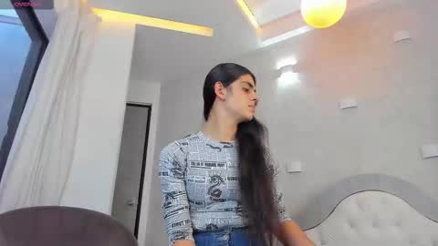 VENUS online show from February 10, 2026, 11:58 am