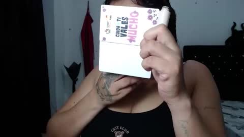 Snapshot of venus_menoza chatting on November 17, 2025, 12:33 pm venus_menoza online show from November 17, 2025, 12:33 pm