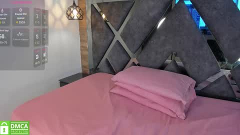 Snapshot of venus_velez chatting on November 15, 2025, 12:34 pm Venus online show from November 15, 2025, 12:34 pm