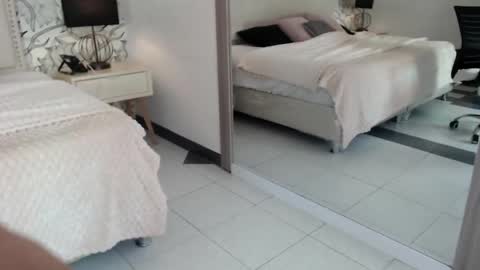Snapshot of venusandrea29 chatting on May 13, 2026, 12:02 pm Venus online show from May 13, 2026, 12:02 pm