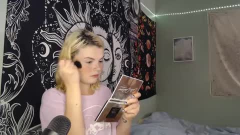 Snapshot of venusastar chatting on September 18, 2025, 11:29 pm Miss Venus online show from September 18, 2025, 11:29 pm