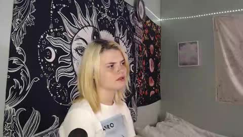 Snapshot of venusastar chatting on September 29, 2025, 9:41 pm Miss Venus online show from September 29, 2025, 9:41 pm