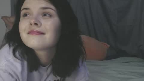 Miss Venus online show from June 11, 2026, 2:53 am