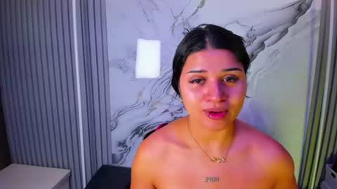 Snapshot of venusowen_ chatting on July 8, 2026, 12:42 pm Venusowen online show from July 8, 2026, 12:42 pm