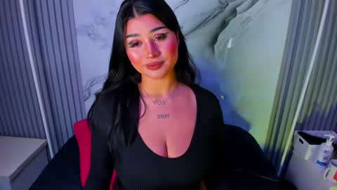 Snapshot of venusowen_ chatting on July 28, 2026, 3:21 pm Venusowen online show from July 28, 2026, 3:21 pm