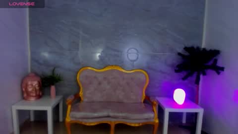 Snapshot of venuss09_s chatting on October 30, 2025, 4:30 pm venuss online show from October 30, 2025, 4:30 pm