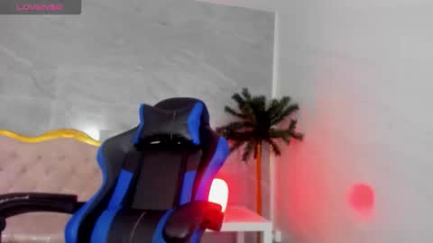 Snapshot of venuss09_s chatting on November 6, 2025, 3:24 pm venuss online show from November 6, 2025, 3:24 pm