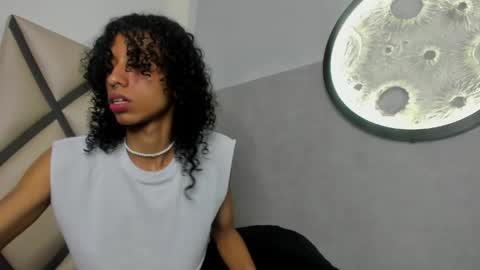 Snapshot of venuss_03 chatting on April 12, 2026, 3:33 am venuss_03 online show from April 12, 2026, 3:33 am