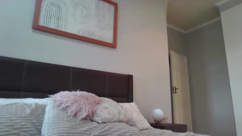 Snapshot of vera1983xx chatting on December 13, 2024, 12:06 pm vera1983xx online show from December 13, 2024, 12:06 pm