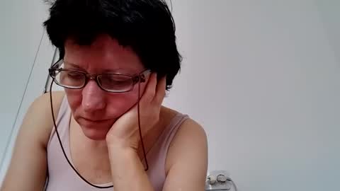 Vera online show from October 28, 2025, 10:08 am