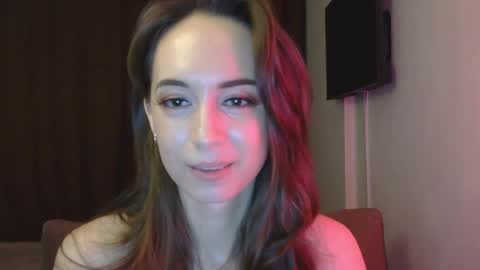 Una online show from October 2, 2025, 2:46 pm