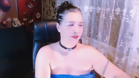 Snapshot of veraluss chatting on March 28, 2026, 7:24 pm Vera Luss online show from March 28, 2026, 7:24 pm