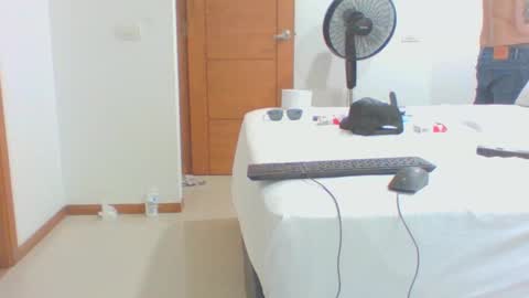 vergagolosa22 online show from December 1, 2025, 7:30 pm