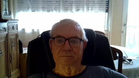 Snapshot of vergne50 chatting on July 31, 2026, 9:19 am vergne50 online show from July 31, 2026, 9:19 am