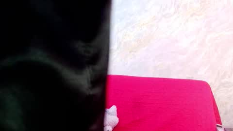 Snapshot of vero_temptation chatting on October 7, 2025, 3:14 am Vero online show from October 7, 2025, 3:14 am