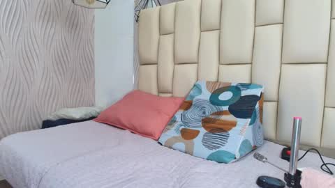 Snapshot of vero_temptation chatting on November 21, 2025, 12:04 pm Vero online show from November 21, 2025, 12:04 pm