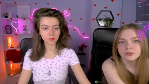 Snapshot of veronica_bubble chatting on May 11, 2026, 7:11 pm Ronni online show from May 11, 2026, 7:11 pm