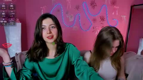 Snapshot of veronica_bubble chatting on May 17, 2026, 7:10 pm Ronni online show from May 17, 2026, 7:10 pm