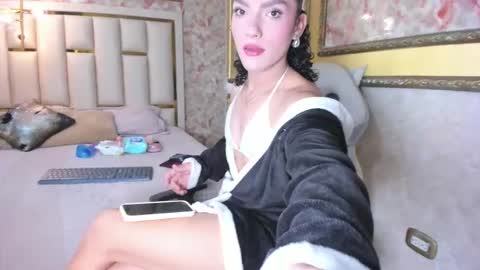 Veronica  online show from March 20, 2026, 12:10 pm