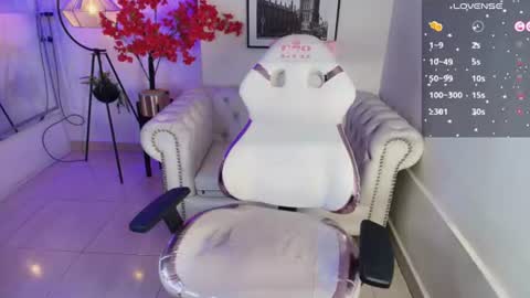 veronica online show from July 9, 2026, 7:51 pm