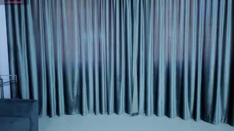 Elina online show from March 12, 2026, 5:24 am