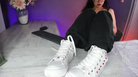 Snapshot of veronicafalcon chatting on May 27, 2026, 9:01 pm Veronica online show from May 27, 2026, 9:01 pm