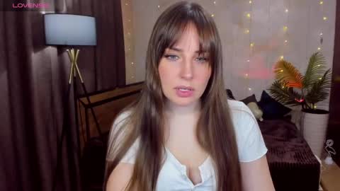 Veronica online show from April 30, 2026, 5:03 am
