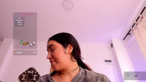 Veronica Gills online show from April 25, 2026, 9:01 pm