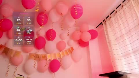 Snapshot of veronicagilss chatting on May 7, 2026, 4:12 pm Veronica Gills online show from May 7, 2026, 4:12 pm