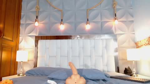 Snapshot of veronicarobles chatting on December 4, 2024, 7:56 pm Veronica Robles online show from December 4, 2024, 7:56 pm