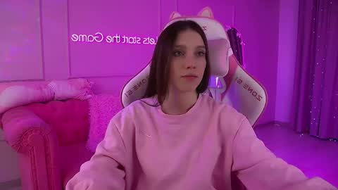 Veronica online show from May 1, 2026, 7:18 pm