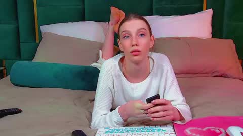 Snapshot of veronicavance chatting on May 28, 2026, 8:06 pm Veronica online show from May 28, 2026, 8:06 pm