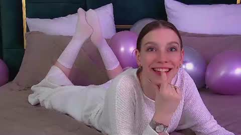Snapshot of veronicavance chatting on June 12, 2026, 6:40 pm Veronica online show from June 12, 2026, 6:40 pm