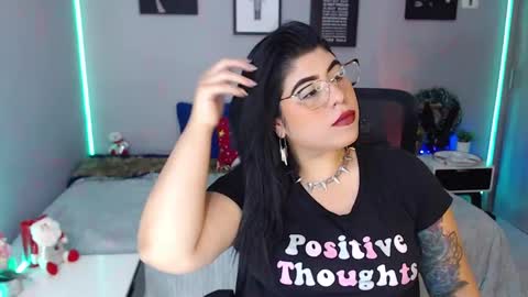 Snapshot of veronika_metalstar chatting on December 18, 2024, 11:51 pm Miss Veronika online show from December 18, 2024, 11:51 pm