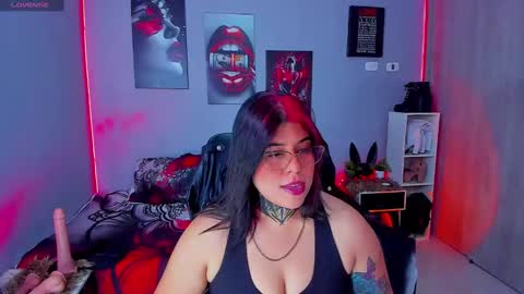 Snapshot of veronika_metalstar chatting on September 8, 2025, 7:13 pm Miss Veronika online show from September 8, 2025, 7:13 pm