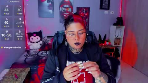 Snapshot of veronika_metalstar chatting on October 20, 2025, 7:58 pm Miss Veronika online show from October 20, 2025, 7:58 pm