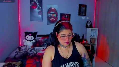 Snapshot of veronika_metalstar chatting on November 5, 2025, 7:52 am Miss Veronika online show from November 5, 2025, 7:52 am