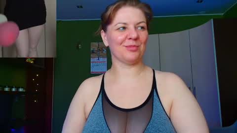 Snapshot of veronikawgold chatting on June 11, 2026, 2:59 pm VeronikawGold online show from June 11, 2026, 2:59 pm