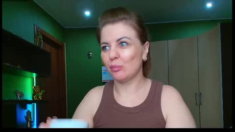 Snapshot of veronikawgold chatting on July 7, 2026, 3:20 am VeronikawGold online show from July 7, 2026, 3:20 am