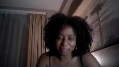 verronique1511 online show from April 22, 2026, 9:27 pm