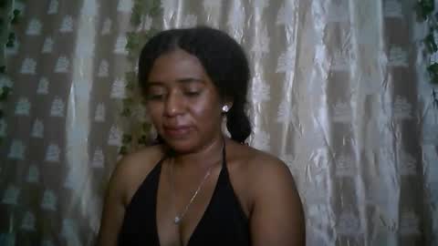 Snapshot of verronique1511 chatting on June 7, 2026, 6:39 am verronique1511 online show from June 7, 2026, 6:39 am