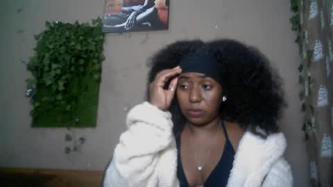 Snapshot of verronique1511 chatting on June 13, 2026, 7:23 pm verronique1511 online show from June 13, 2026, 7:23 pm