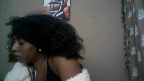 Snapshot of verronique1511 chatting on June 14, 2026, 2:24 am verronique1511 online show from June 14, 2026, 2:24 am