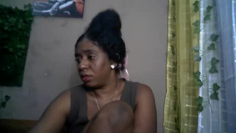 Snapshot of verronique1511 chatting on June 18, 2026, 4:11 pm verronique1511 online show from June 18, 2026, 4:11 pm