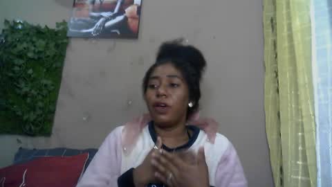 Snapshot of verronique1511 chatting on June 22, 2026, 4:42 am verronique1511 online show from June 22, 2026, 4:42 am