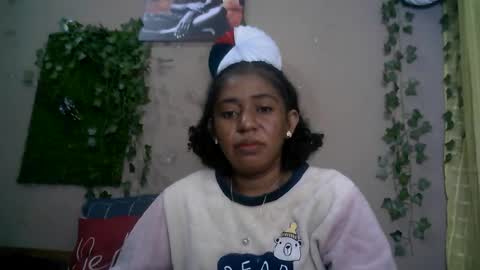 Snapshot of verronique1511 chatting on June 28, 2026, 4:18 am verronique1511 online show from June 28, 2026, 4:18 am